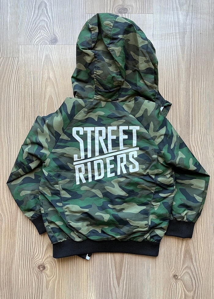 Erkek Çocuk Yağmurluk - Görsel 2