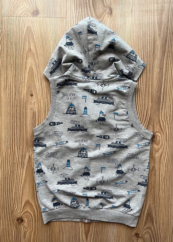 Erkek Çocuk Yelek - Görsel 2