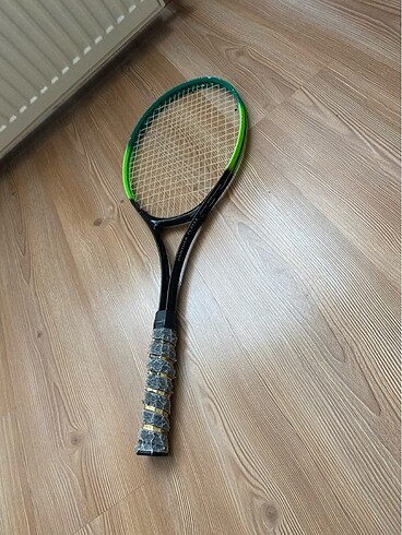 Tenis raketi Slanzger