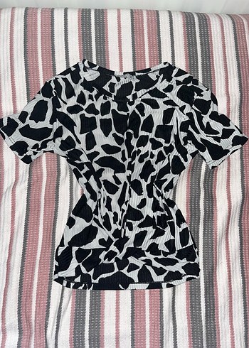 Zebra Desenli Kısa Kollu bluz