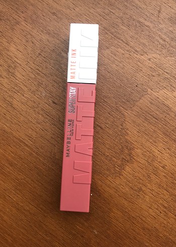 Maybelline mat ruj sıfır.175 kodu pembeyle şeftali arası - Görsel 2