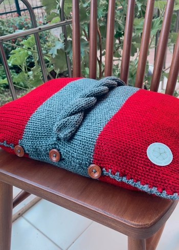 Kırmızı ve Gri Bohem Örgü Yastık - Görsel 2