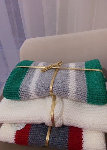 Kırmızı ve Gri Bohem Örgü Yastık - Görsel 5