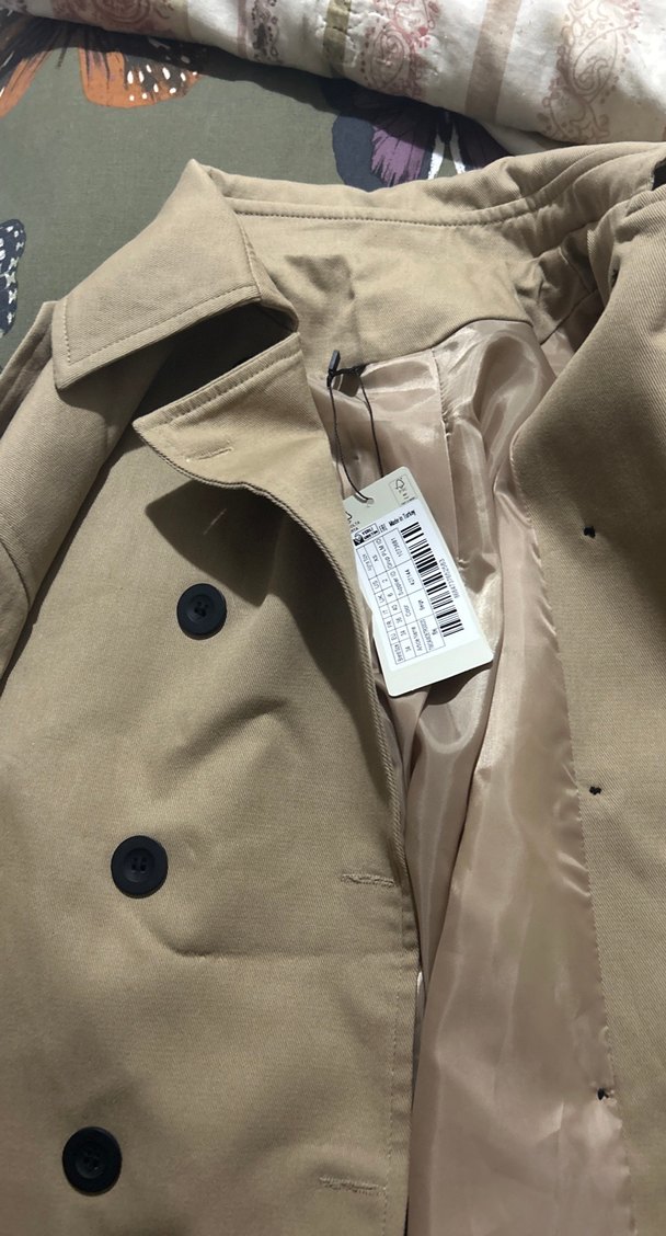 Düğmeli Bej Kadın Trençkot - Görsel 3