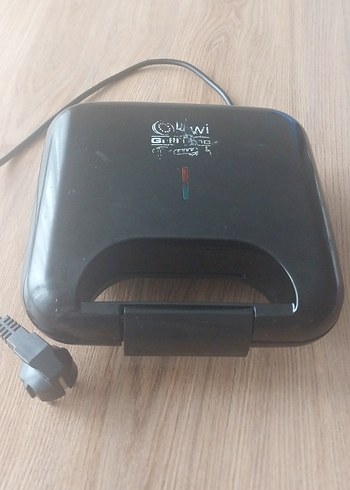 Siyah Elektrikli Tost ve Sandviç Makinesi - Görsel 2