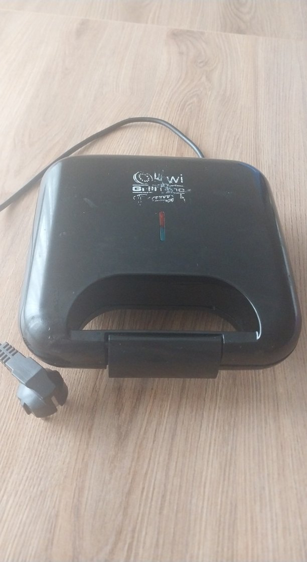 Siyah Elektrikli Tost ve Sandviç Makinesi - Görsel 2