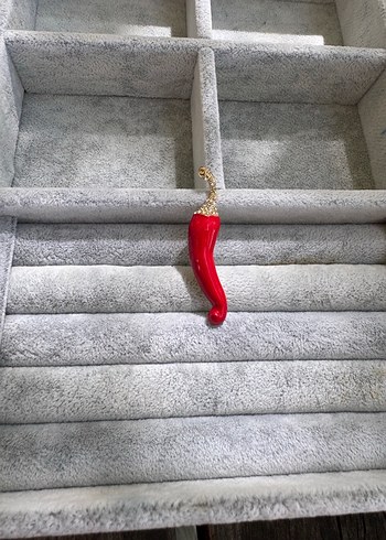 Accessorize Taşlı kırmızı isot broş