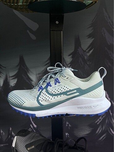 Nike bayiden alınmıştır