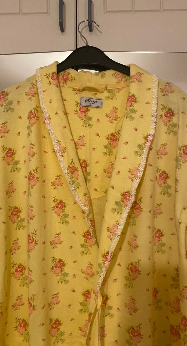 Sarı Vintage Çiçekli Uzun Kadın Sabahlık - Görsel 3