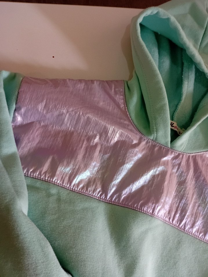 Kız Çocuk Yeşil Kapüşonlu Sweatshirt - Görsel 2