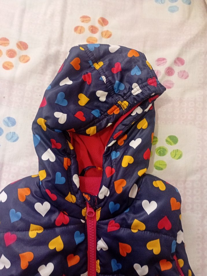 Kız Çocuk Renkli Kapüşonlu Yelek - Görsel 2