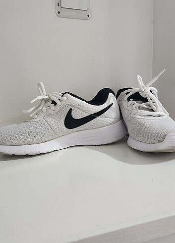 37,5 Beden NIKE SPOR AYAKKABI