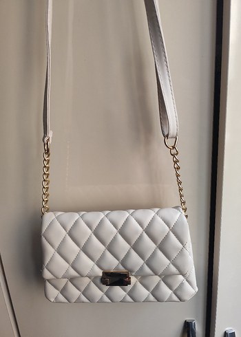 Bej Zincir Detaylı Kadın Deri Çanta - Görsel 2