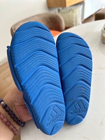 28 Beden Adidas çocuk sandalet