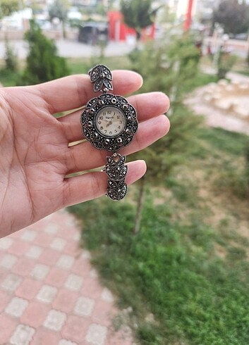 Orijinal gümüş taşlı saat - Görsel 2