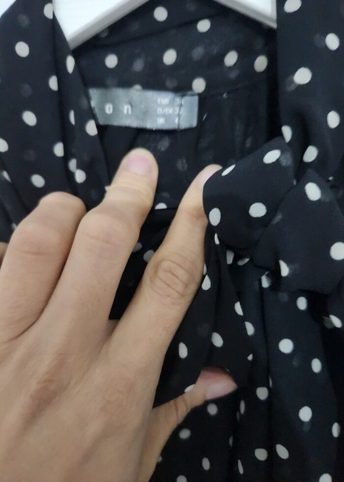 Siyah puanlı şifon elbise  - Görsel 3