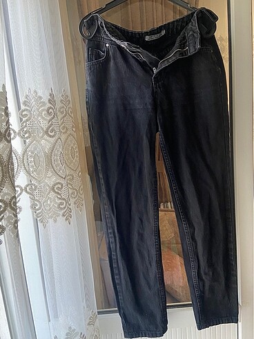 Siyah jeans