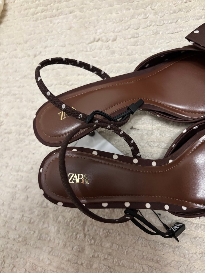 Kahverengi Puantiyeli Fiyonklu Stiletto - Görsel 4