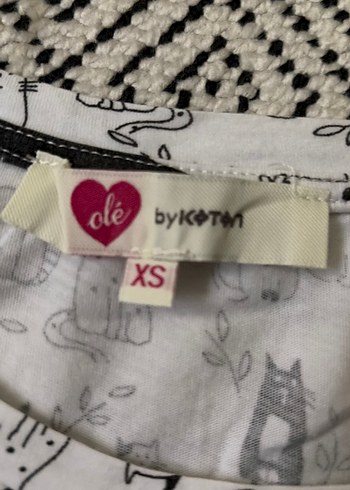 Gri Baskılı Kız Tişörtü Kısa Kollu - Görsel 2