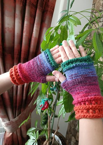 Renkli Örgü Eldiven ve Bere Seti - Görsel 2