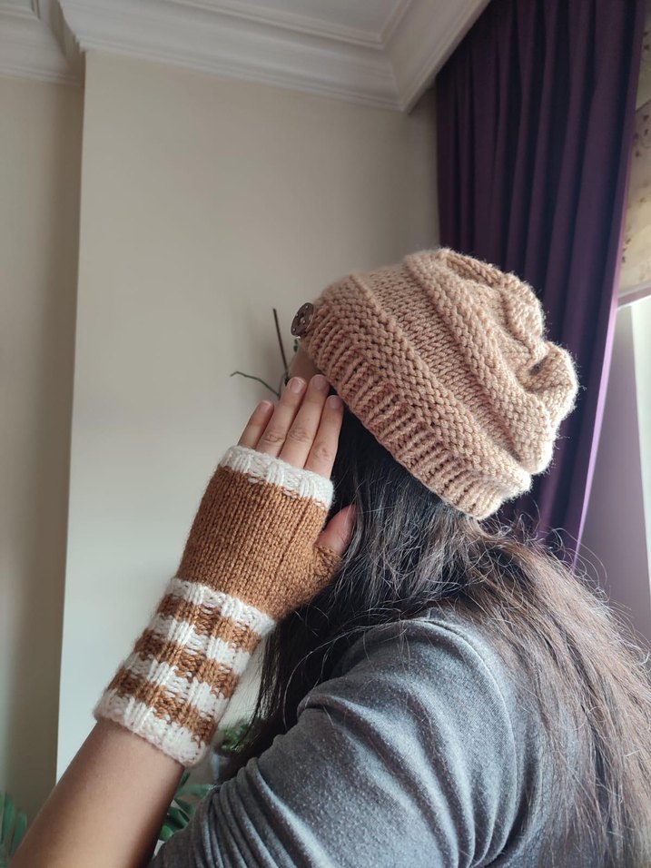 Bej Renkli Örgü Bohem Parmaksız Eldiven - Görsel 3