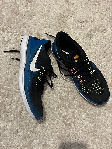 Nike erkek koşu ayakkabısı
