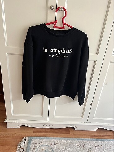 Siyah sweatshirt