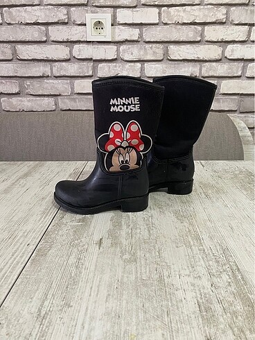 29 Beden MINNIE MOUSE Kız Çocuk Çizme