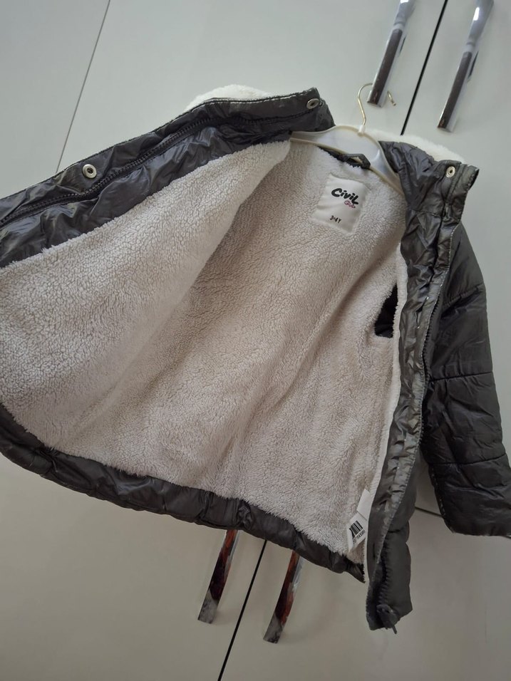 Civil Kız Çocuk Gri Kürklü  Mont - Görsel 4