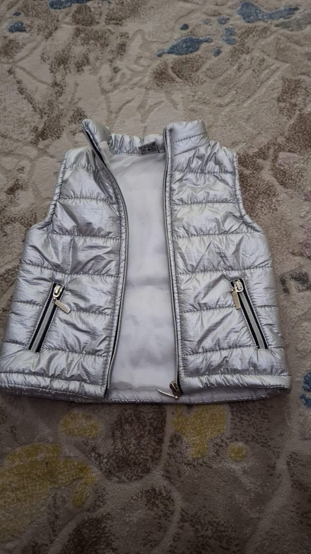 Kız Çocuk Yelekli Üçlü Takım - Görsel 4