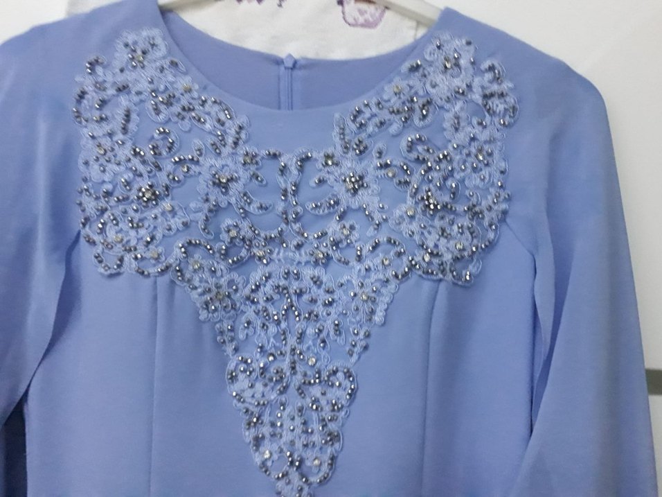 Bebe Mavisi Pelerinli Balık Model Abiye - Görsel 2