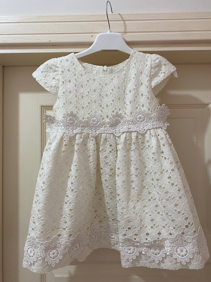 Kız Çocuk Dantel İşlemeli Beyaz Elbise - Görsel 2