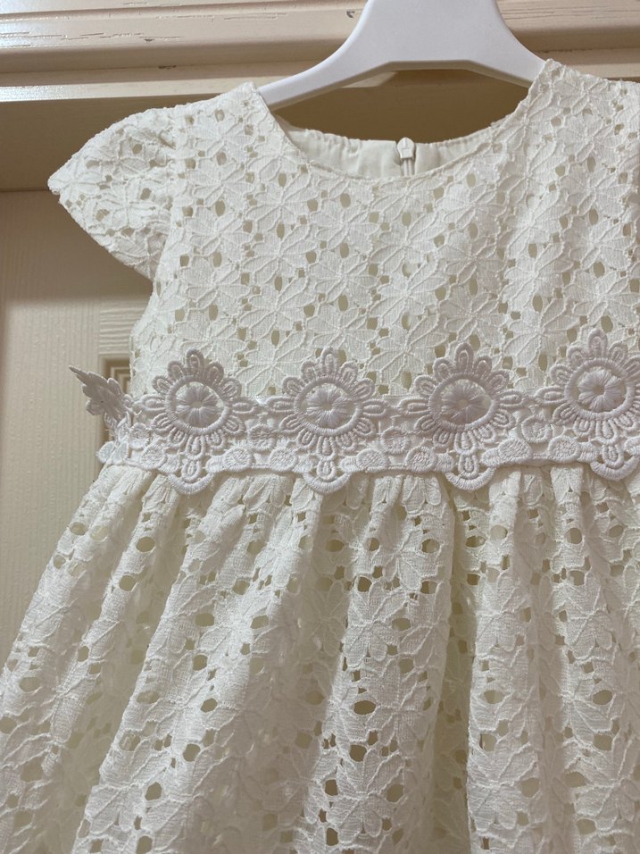 Kız Çocuk Dantel İşlemeli Beyaz Elbise - Görsel 3