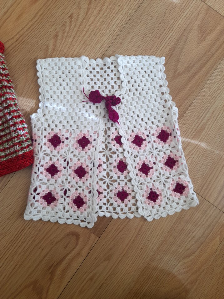 Çocuk Renkli Örgü V Yaka Yelekler - Görsel 2