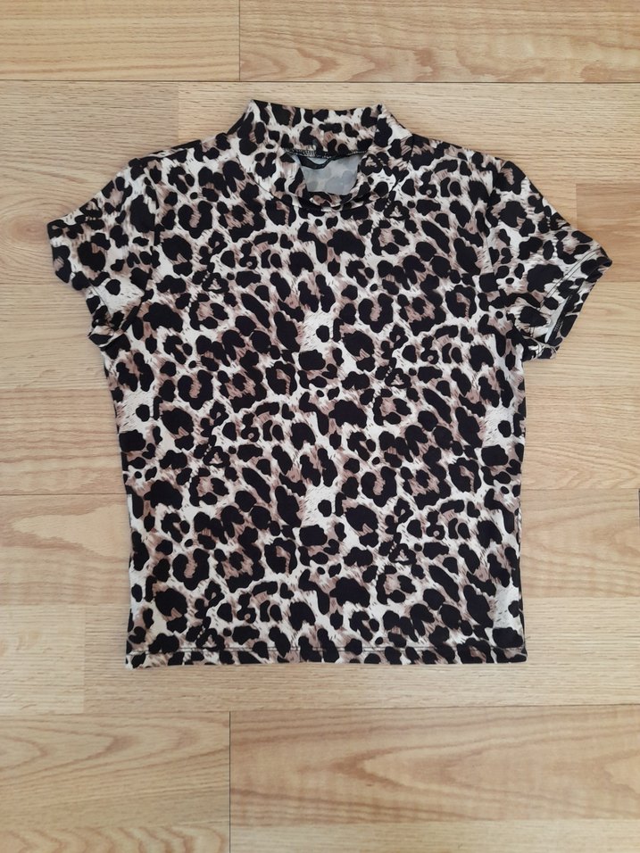 Leopar Desenli Kısa Kollu Balıkçı Yaka Bluz - Görsel 2