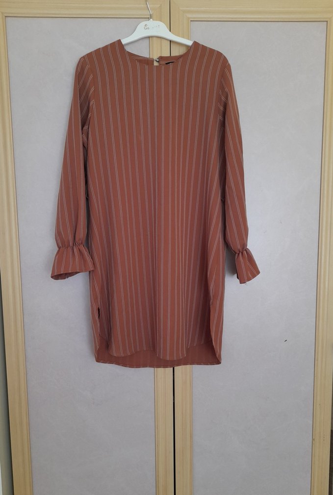 Bej Çizgili Pilili Midi Kadın Tunik - Görsel 2