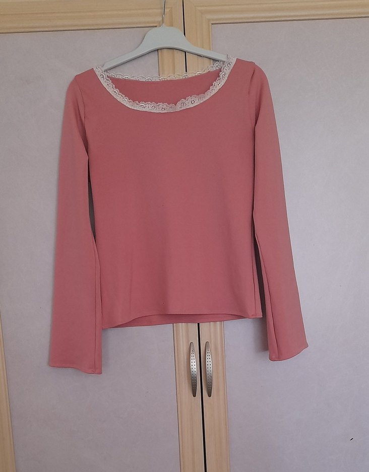 Dantel Detaylı Pembe Bluz - Görsel 3