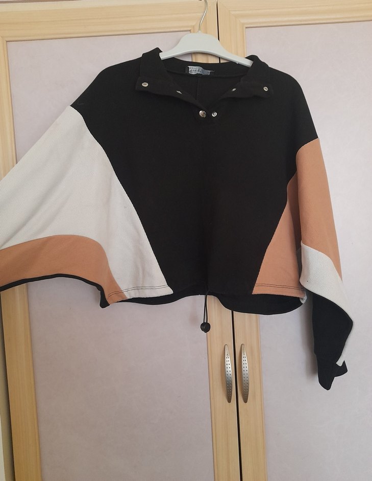 Düğmeli Siyah Sweatshirt - Görsel 2