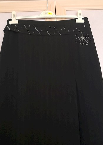 Siyah Uzun Kadın Etek, Kemerli, Gotik Tarz - Görsel 2