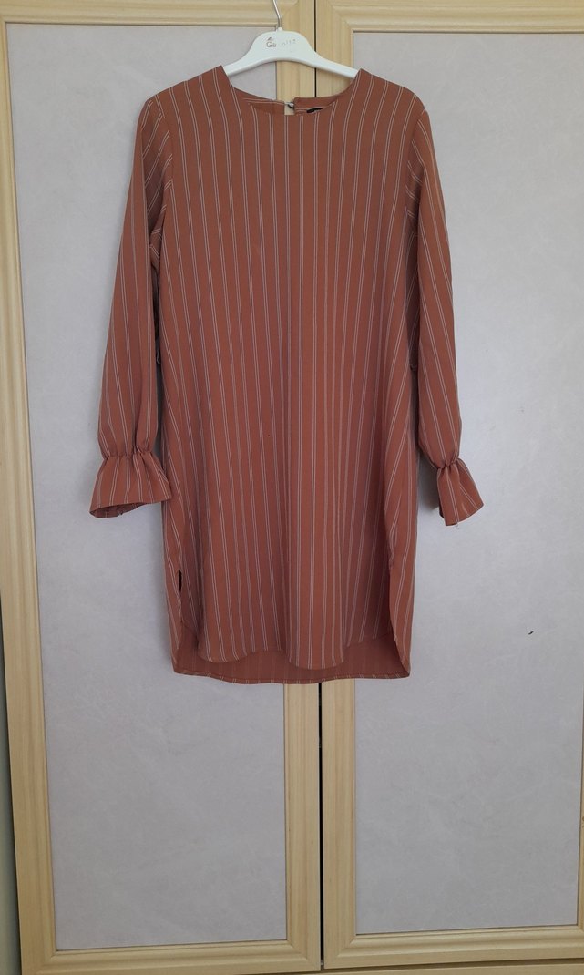 Bej Uzun Kollu Pilili Kadın Tunik - Görsel 2