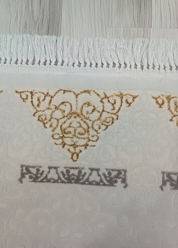 Beden ten rengi Renk Halı kilim