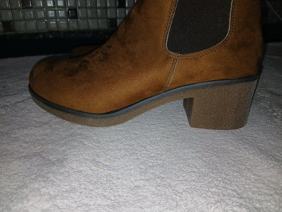 Kahverengi Süet Kadın Dolgu Topuklu Bot - Görsel 3