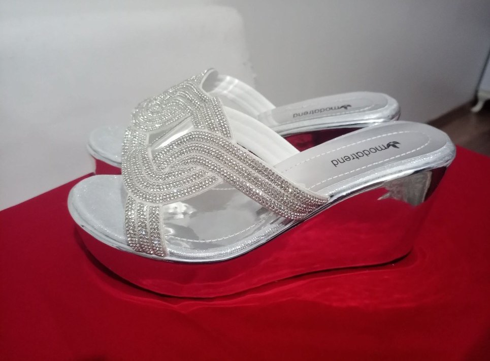 Beyaz Payetli Dolgu Topuklu Kadın Abiye Ayakkabı - Görsel 2