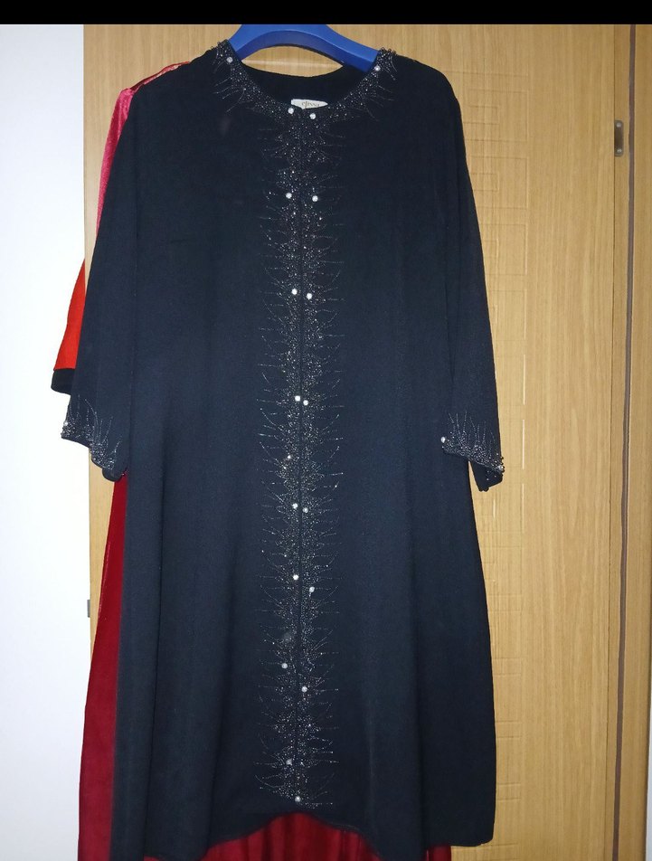 Siyah Uzun Kollu İşlemeli Kadın Elbise - Görsel 2