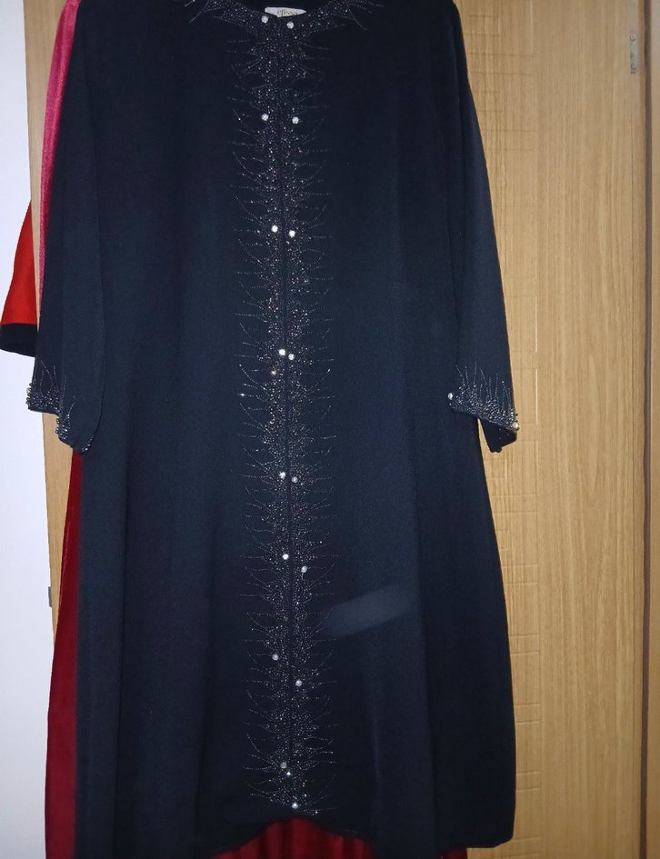 Siyah Uzun Kollu İşlemeli Kadın Elbise - Görsel 3