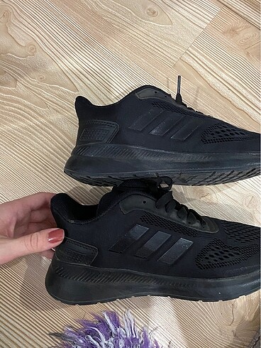 37 Beden Adidas spor ayakkabı