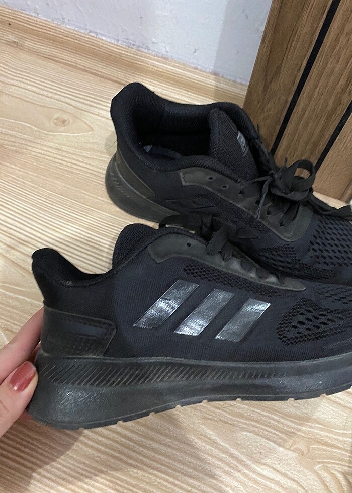Adidas spor ayakkabı - Görsel 4