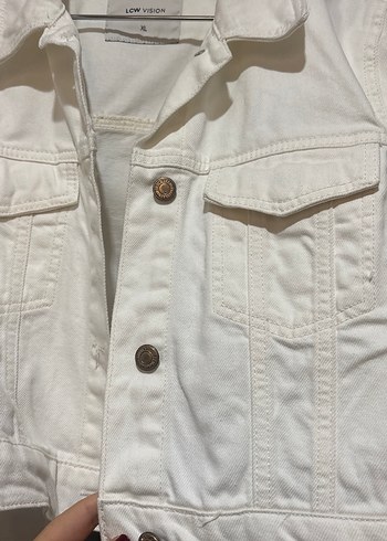 Kadın Beyaz Pamuklu Düğmeli Kot Ceket - Görsel 2