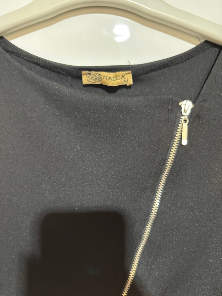 Siyah Uzun Kollu Fermuarlı Tulum - Görsel 2