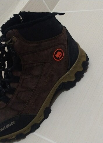 Erkek çocuk bot - Görsel 3